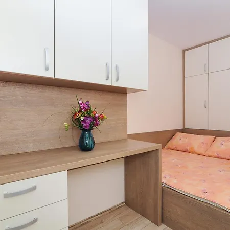 Orlovic Old Town Apartment *