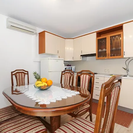 Orlovic Old Town Apartman *